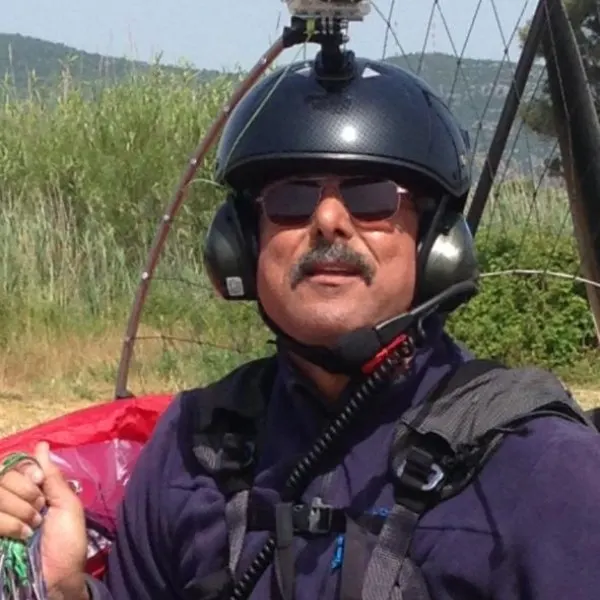 Pilotes de paramoteur BAROUNI ALI