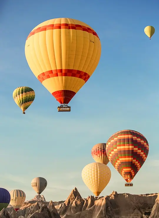 vol libre en montgolfière - balloons event show tunisia 2025